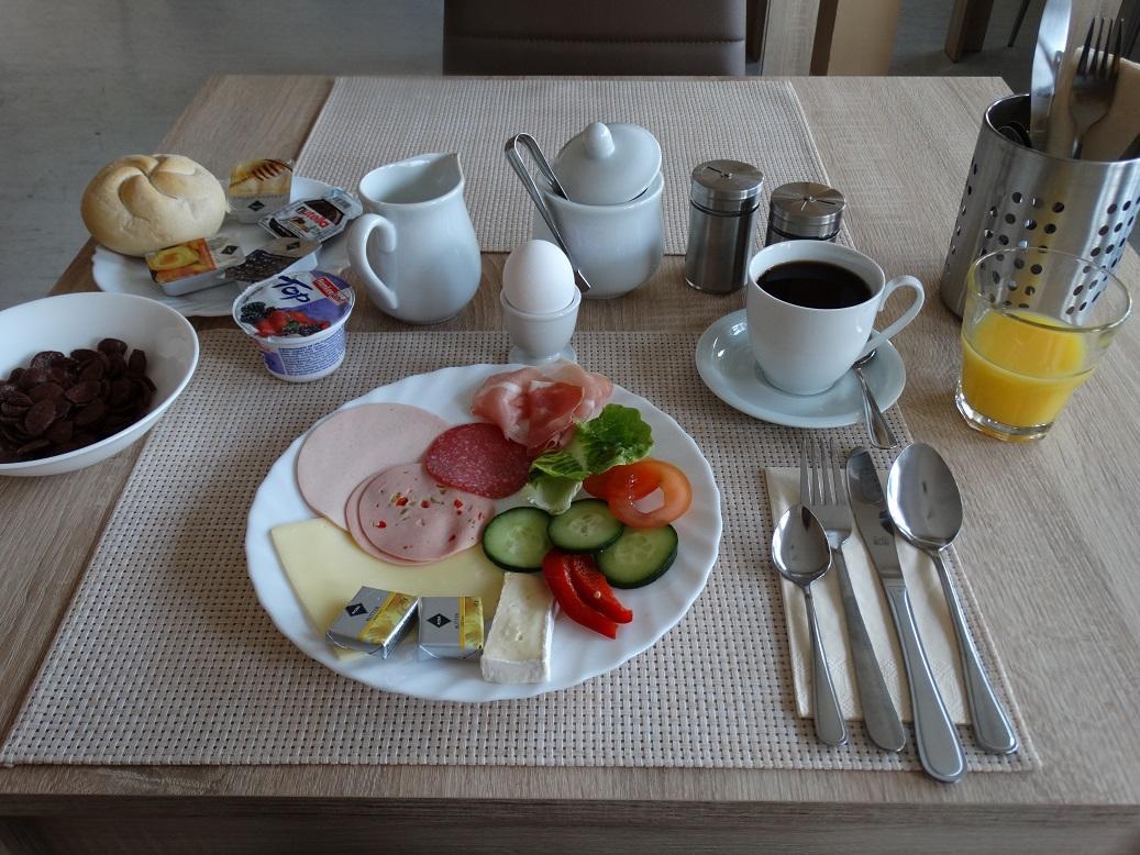 Hotel Amy เรเกนส์บวร์ก ภายนอก รูปภาพ